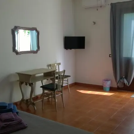 B&B Gli Agrumi Konukevi